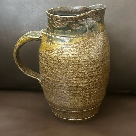 Vintage RARE Signed Mossy Brown Handmade Stoneware Pitcher Jug - Picture 6 of 10